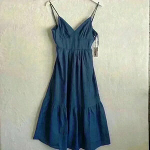 Jessica Simpson V front elastic waist open tie back tiered dress  size XS